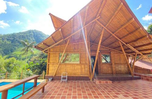 Cocorna Other | hermosa cabaña villa majo, cuenta con el espectacular rio santo domingo