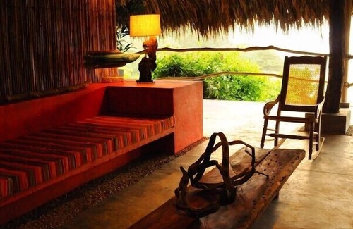 Santa Marta House | HERMOSA CABAA ENTRE EL RO Y EL MAR