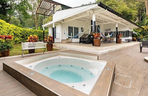 Tena House | Hermosa Casa Campestre a 1 Hora de Bogotá - Tena