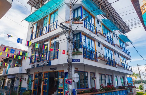 Guatape Hotel | Hermosa Habitación Básica Doble En Guatape