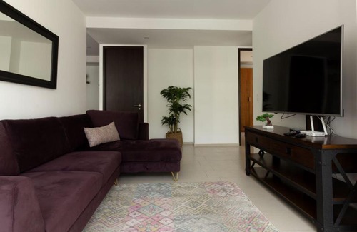 Mercurio Apartment | Hermoso Departamento con Alberca en el Centro de Queretaro!