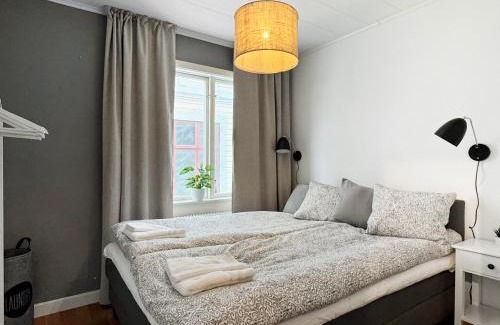 Harnosand Apartment | HernöRum Fiskekroken - Centralt och nära E4