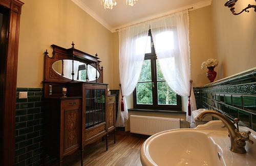 Behren-Luebchin Other | Herrenhaus Viecheln Anno1869 Wohnung Wilhelm