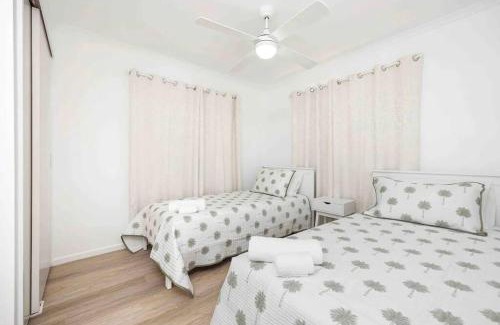 Torquay Apartment | Hervey Bay Shelly Beach Stay ,Pet Friendly 300m to beach