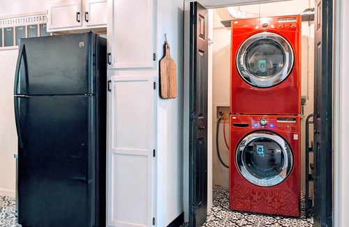 Cleveland House | Hester Gap - wineries, AT hiking + Dahlonega/Helen