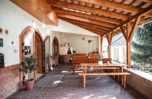 Mecseknadasd House | Hetényi Apartmanház és Birtok