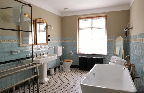 Berkenbos Bed & Breakfast | Het Domherenhuis B&B, Restaurant Calice