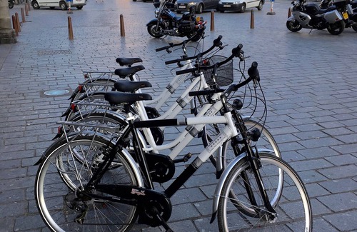Ypres House | Het Kabinet a 5 star home with sauna complex , free parking & free use of bikes