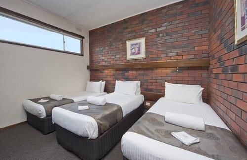 Stawell Hotel | Hi Way Eight Motor Inn