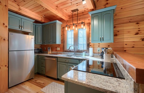 Logan Cabin | Hickory Haven at Trickle Creek at Hocking Hills