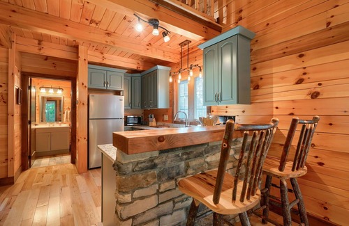 Logan Cabin | Hickory Haven at Trickle Creek at Hocking Hills