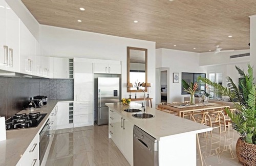 Hamilton Island Apartment | Hidden Cove 13