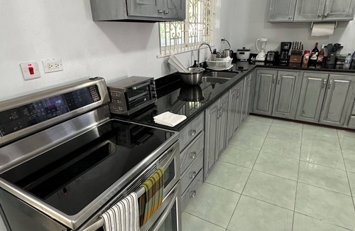 Buff Bay House | Hidden Gem Emerald in Buff Bay,