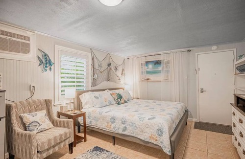 Jensen Beach Apartment | Hidden paradise just steps from the Indian River!