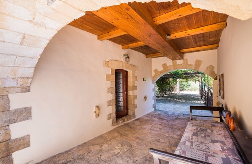 Deliana House | Hidden Treasure in peaceful environment