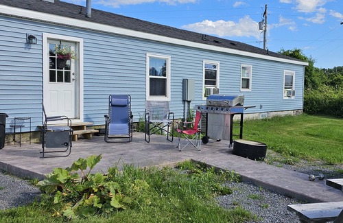 Three Mile Bay House | Hideaway Lodge