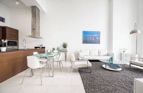 Brickell Condo | High Ceiling Condo at Icon Brickell with Bay & City View and 5 star amenities