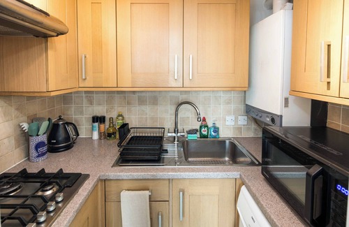 Campden House | High-ceiling Gorgerous Victorian flat with private garden - 3 mins to Hyde Park
