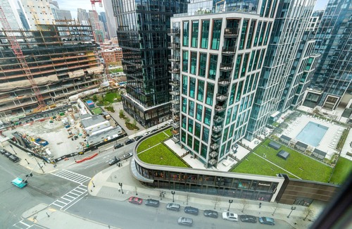 Seaport District Apartment | High-end 3BR 2BA unit in Seaport
