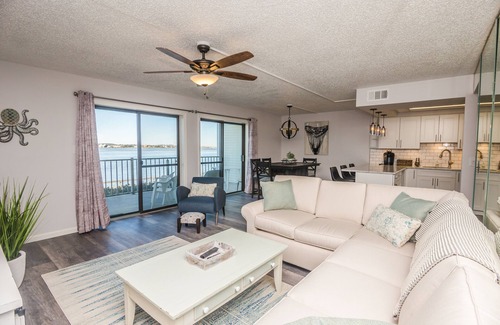 Ocean City Condo | High End Updates, Open Bay Views, Bayfront pool, 3 blocks to beach/boardwalk!