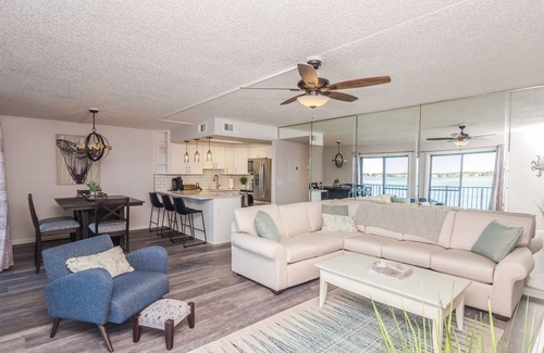 Ocean City Condo | High End Updates, Open Bay Views, Bayfront pool, 3 blocks to beach/boardwalk!