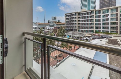 Auckland Central Business District Apartment | High-end Viaduct studio apartment!