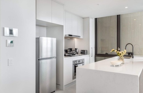 Rhodes Apartment | High level deluxe 2 bedroom APT