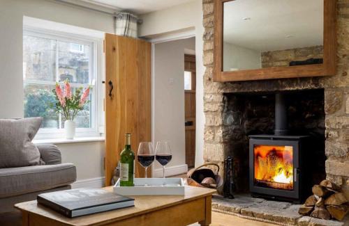 Milton-under-Wychwood House | High Ridge