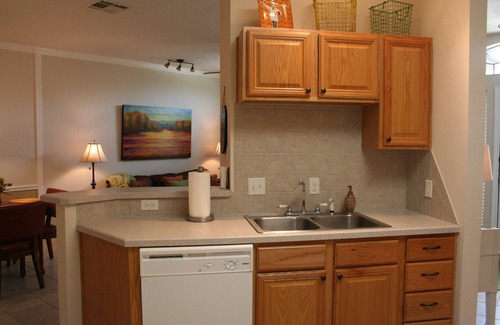 Wellborn House | High Style Accommodations With Peaceful Patio!
