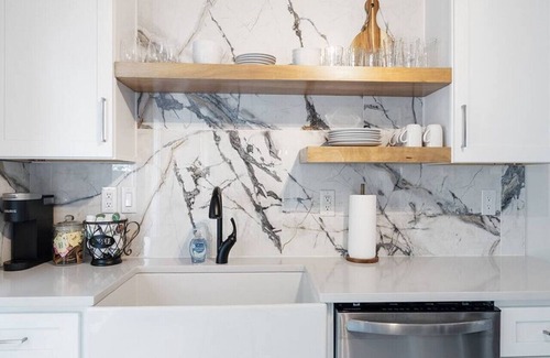 Northeast Virginia Beach House | High Tide-Renovated 2022, Vibe/Oceanfront District