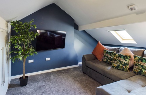Rhuddlan House | Highfield Villa - Close To Castle
