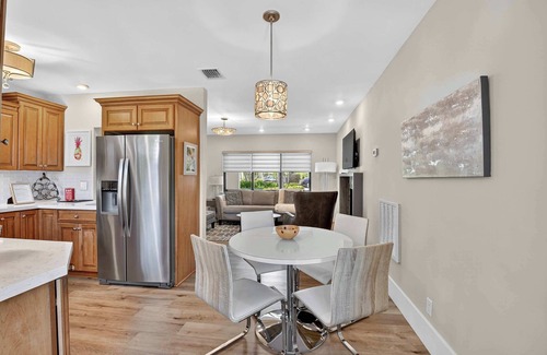 Delray Beach House | Highland Cottage – 2BDR for 4ppl