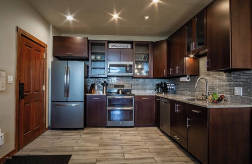 Snowshoe Condo | Highland House # 401: 2 Bedroom, Slope Side, Overlooking the beginners slopes