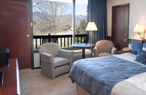 Townsend Hotel | Highland Manor Inn