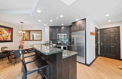 Highlands Townhomes Condo | Highlands Lodge 300 - 3 Bedroom Residene