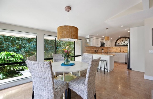 Solana Beach Condo | Highly Upgraded 2 Bedroom 2.5 Bath Condo Located in Gated Complex On the Bluff