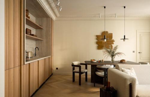 8th Arrondissement Hotel | HIGHSTAY Maisons - Boétie