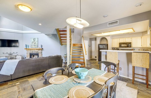 North Mountain House | Hike & Golf! Townhouse w/Resort Perks in PHX