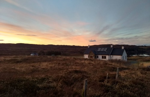 Suladale Cottage | Hill Cottage - a cottage that sleeps 4 guests in 2 bedrooms