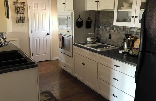 Canyon Lake Apartment | Hill Country & Lake View = Canyon Stay