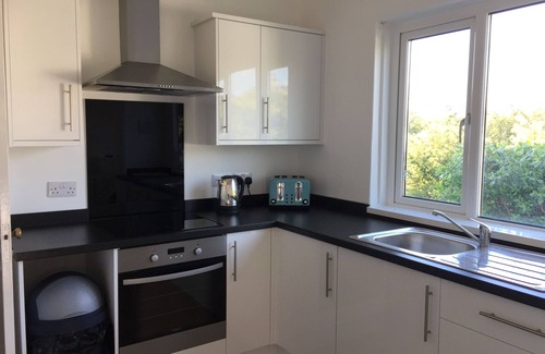 Trevone Cottage | Hill Rise - Cottage In beautiful Trevone Bay, Near Padstow, North Cornwall