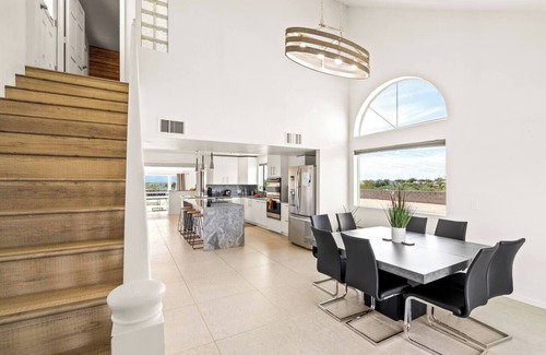 Casas Adobes House | Hill Top - Scenic Villa w/Panoramic Views & Pool