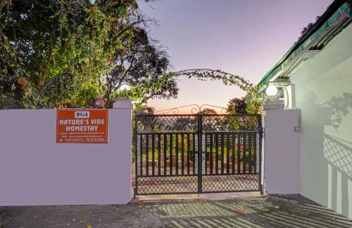 Nainital House | Hill View 2BHK Homestay with Garden - 2 Bedrooms with Living room Kitchen and 2 Washrooms
