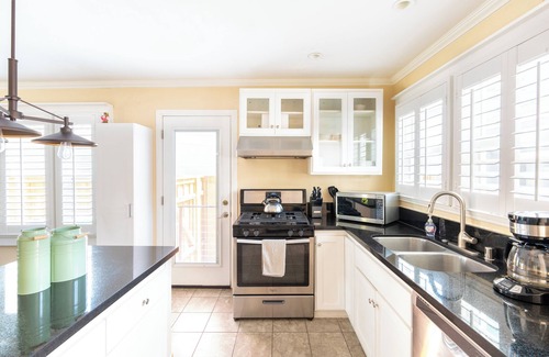 Hillcrest House | Hillcrest Hideaway one block from downtown action, dog friendly w/private yard