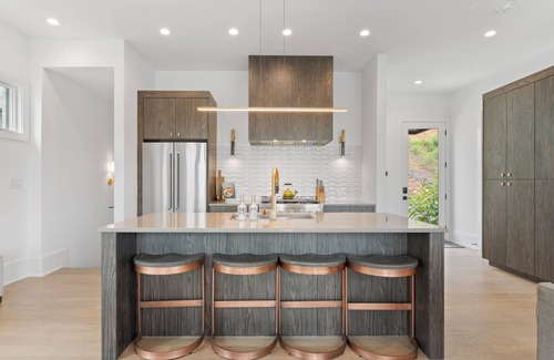 Palmetto Condo | Hillside Haven - BEAUTIFUL 2 Bedroom/2Full Bath Townhome