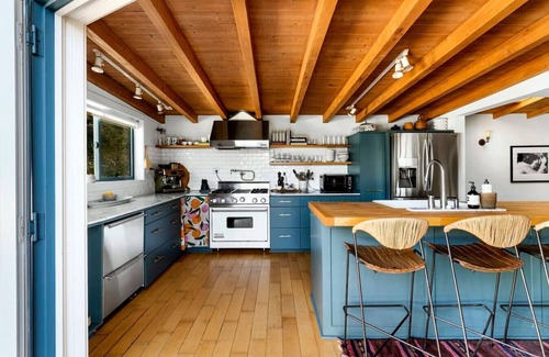 Topanga House | Hillside Hideaway w/Deck & Spa in Topanga Canyon