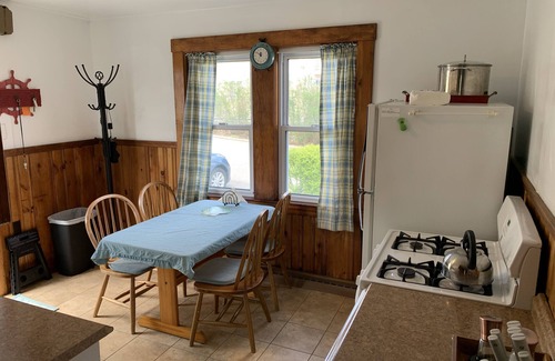 Great Neck House | Hillside Ocean View; access to private beach