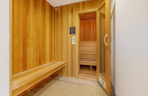 Northwest Portland Apartment | Hillside Sanctuary