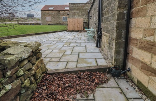 Ainthorpe House | HILLSOVER COTTAGE, pet friendly, with open fire in Ainthorpe