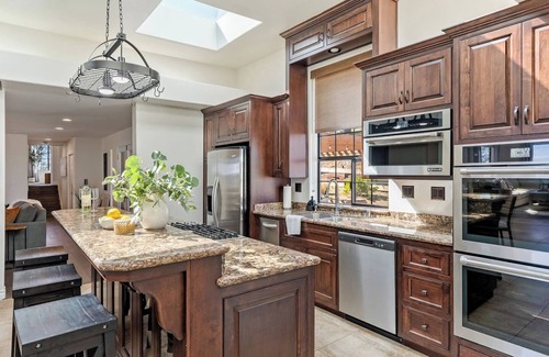 Paso Robles House | Hilltop Haven: Panoramic Views & Endless Adventure